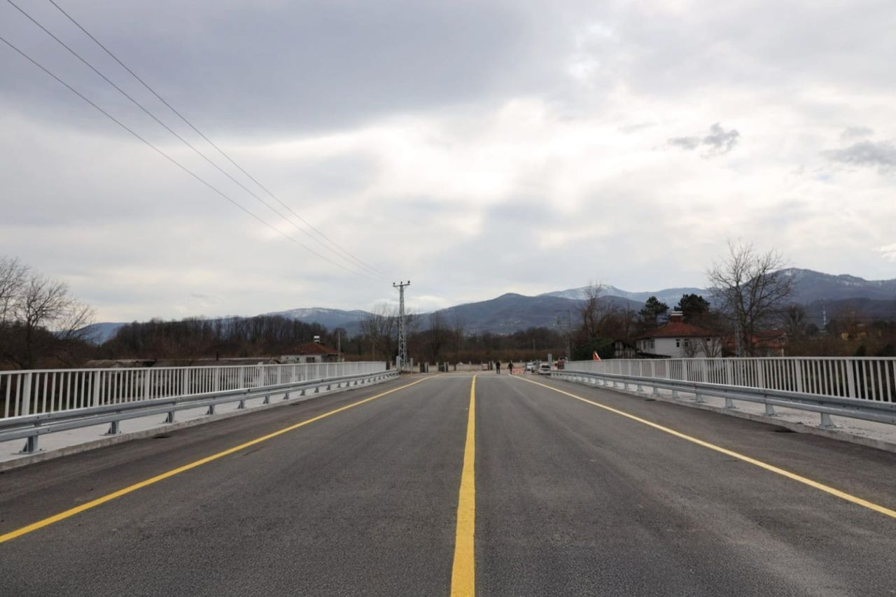 Karapürçek Mesudiye Köprüsü Yenilenen Yüzüyle Hizmete Başladı - Sayfa 4