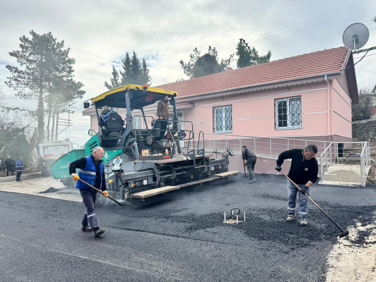 Selahiye Kültürevi’nde Asfalt Serimi Gerçekleştirildi - Sayfa 1