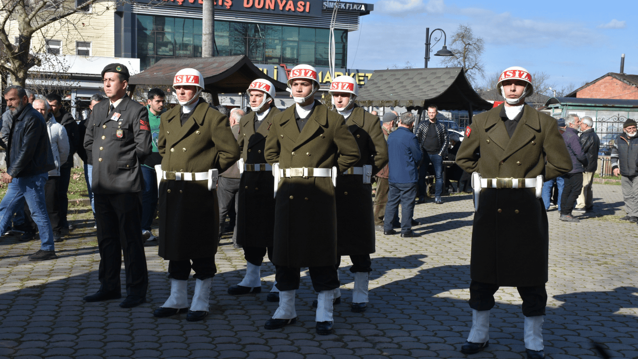 Sakarya’da Kıbrıs Gazisi Kerim Sezgin Askeri Törenle Uğurlandı - Sayfa 3