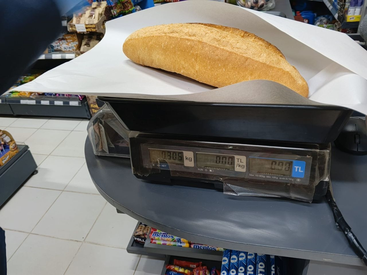 Zabıta Ekiplerinden Fırın Ve Marketler Sıkı Denetim - Sayfa 3