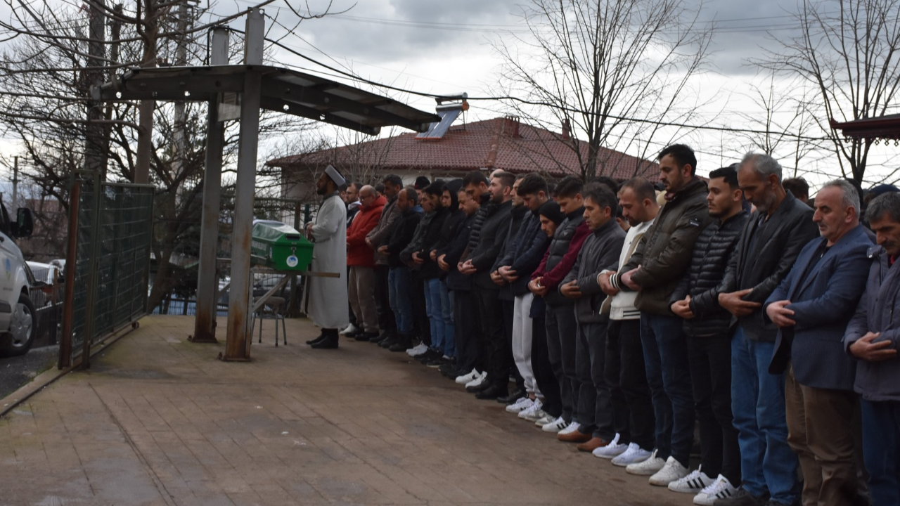 Tartışmada Tüfekle Vurulan 22 Yaşındaki Genç Defnedildi - Sayfa 4
