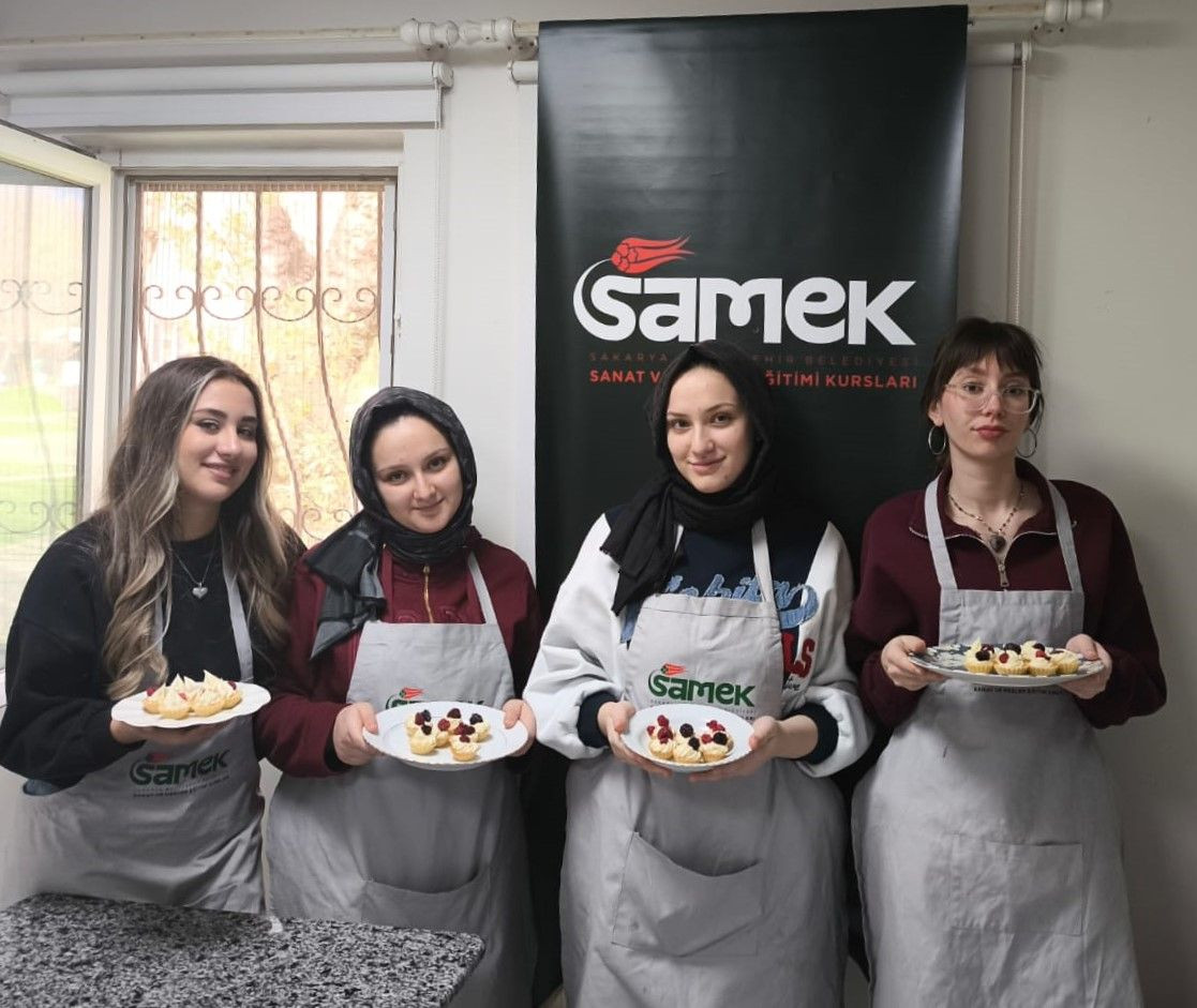 Anne-Çocuk ve Lise Öğrencileri SAMEK’te Sanatla Buluştu - Sayfa 2