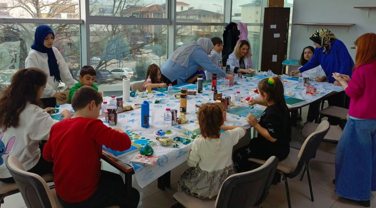 Anne-Çocuk ve Lise Öğrencileri SAMEK’te Sanatla Buluştu - Sayfa 4