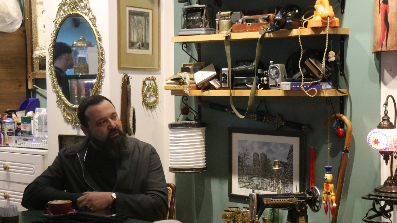 Antika Kafede Zamanda Yolculuk - Sayfa 3