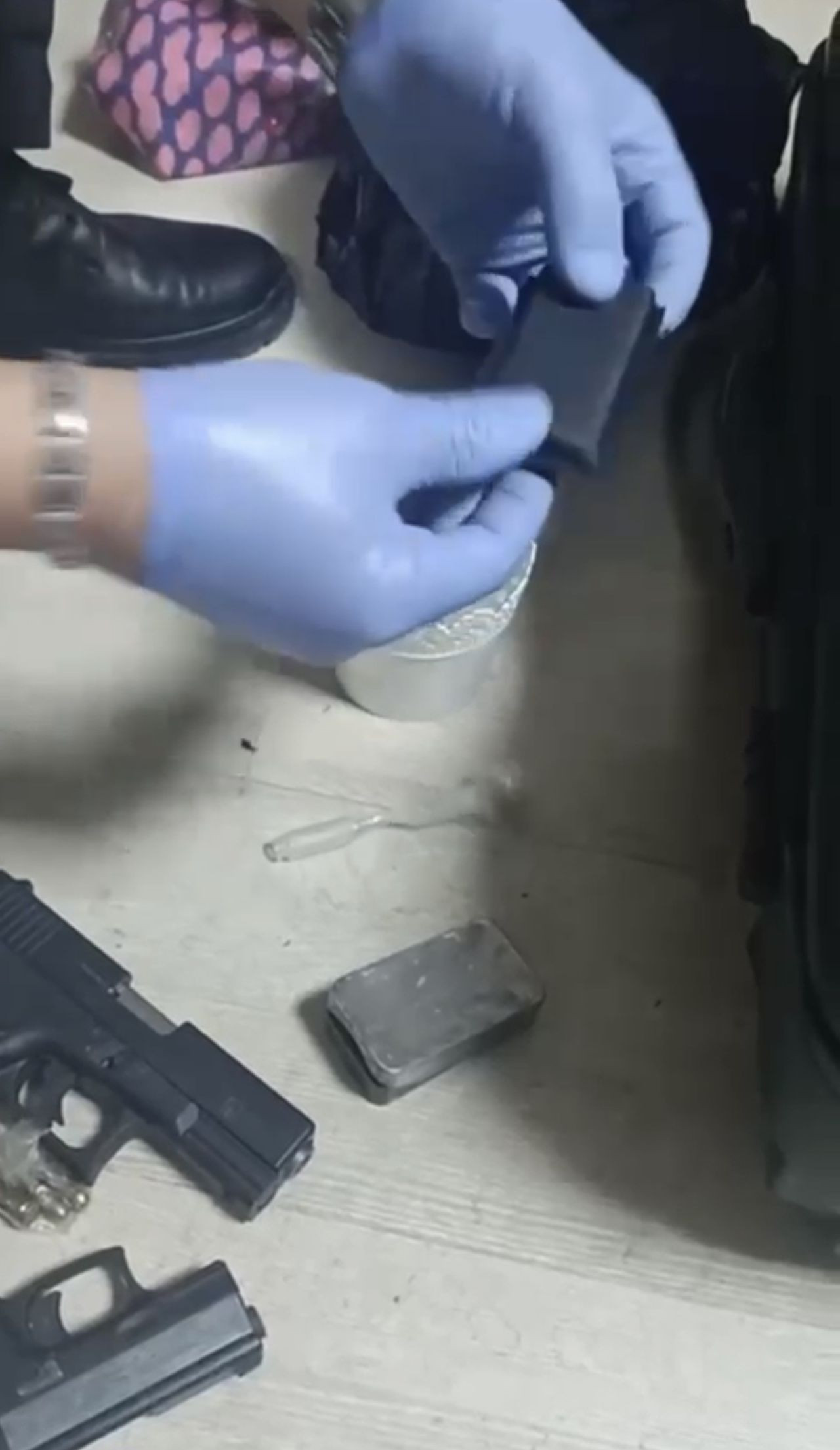 Polisten Pizzacı Kılığında Baskın: “Baron Abla” Yakalandı - Sayfa 4