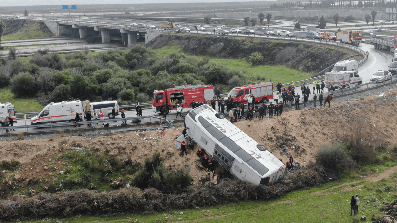 Antalya’daki Otobüs Kazasında Ölü Sayısı 10’a Yükseldi - Sayfa 1