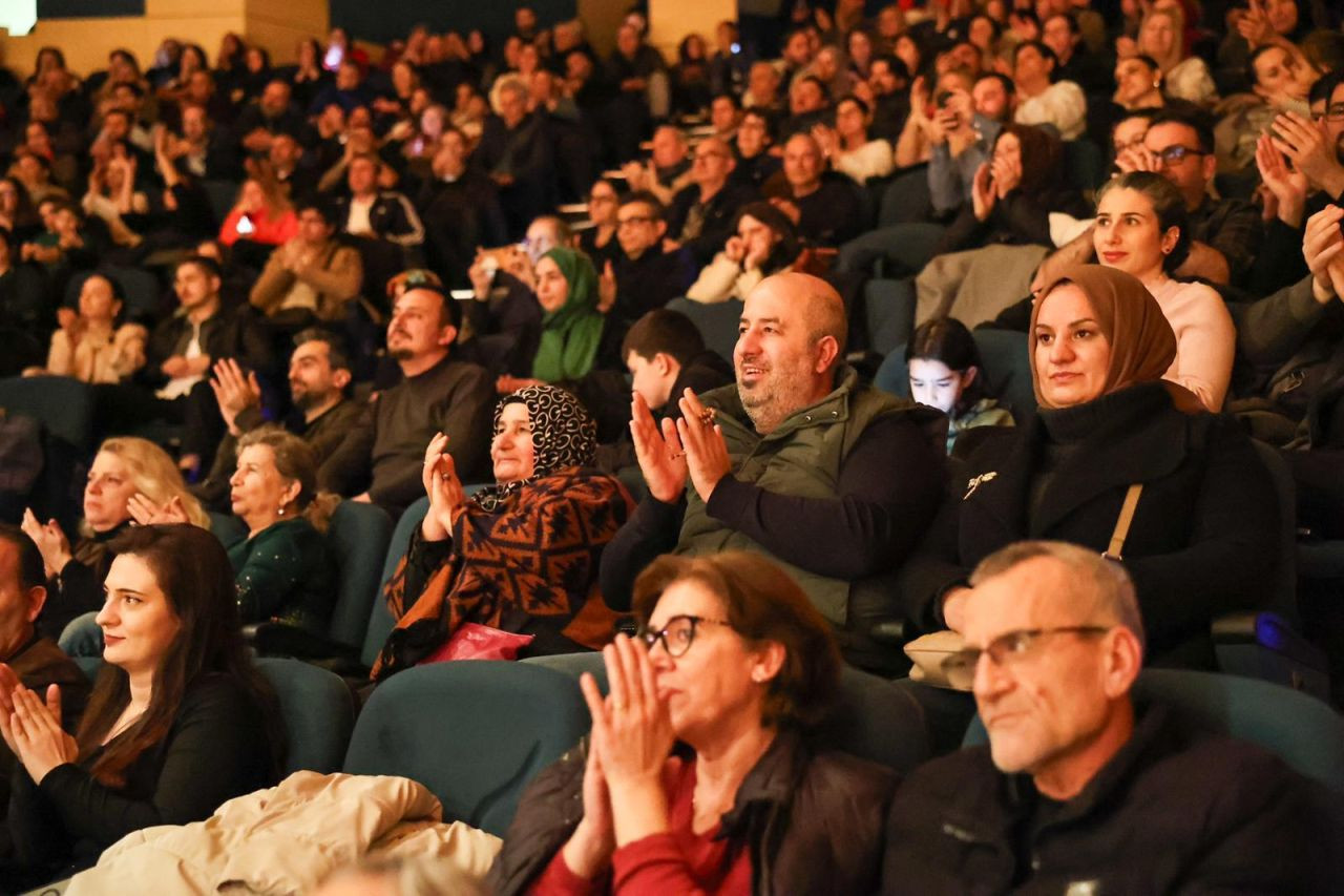 SAMEK Korosu’ndan Türk Sanat Müziği Dolu Unutulmaz Konser - Sayfa 1