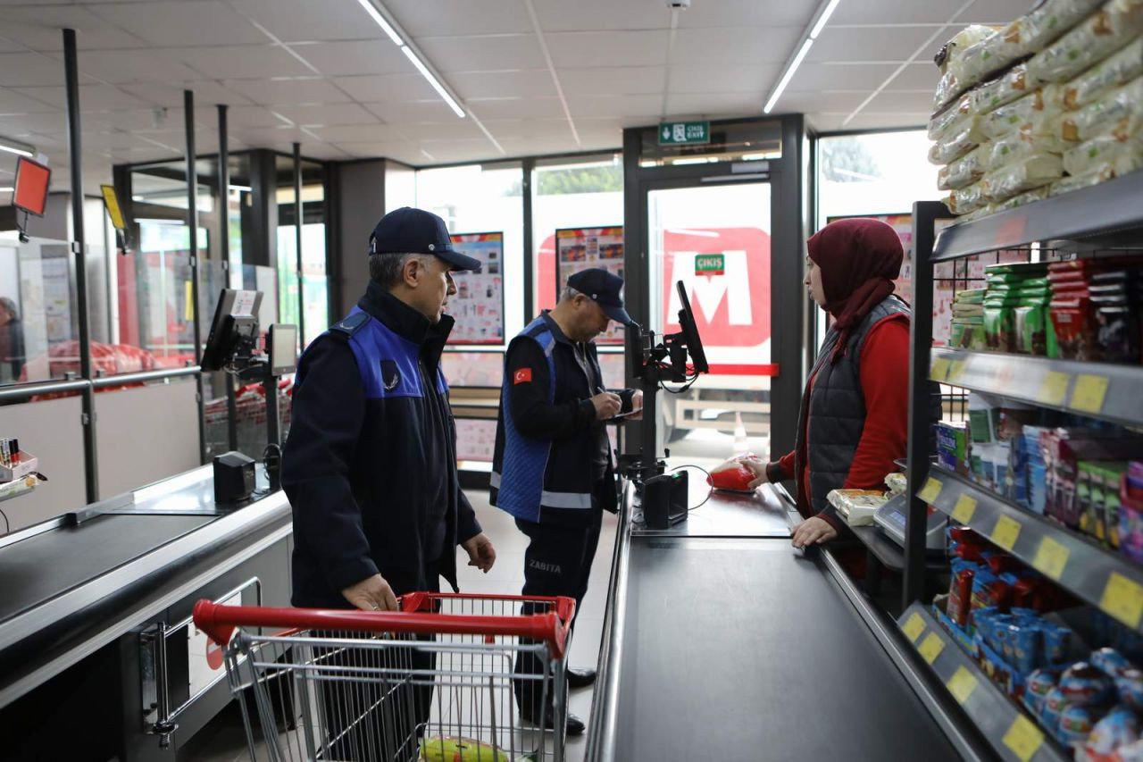 Arifiye Zabıtasından Ramazan Öncesi Marketlere Sıkı Denetim - Sayfa 3