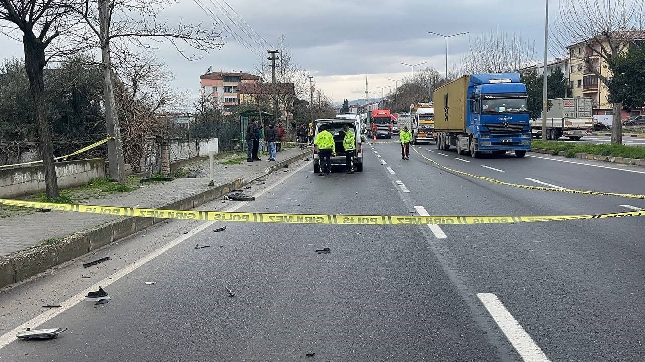 Yolun Karşısına Geçmek İsteyen Genç Kız Hayatını Kaybetti, Anne Yaralı - Sayfa 4