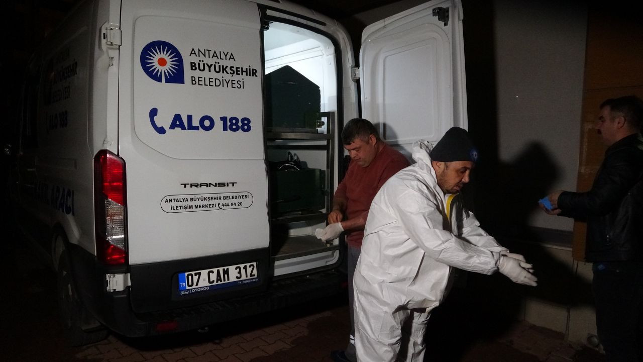 İnternetten Tanıştığı Genç Tarafından Bıçaklanarak Öldürüldü - Sayfa 1