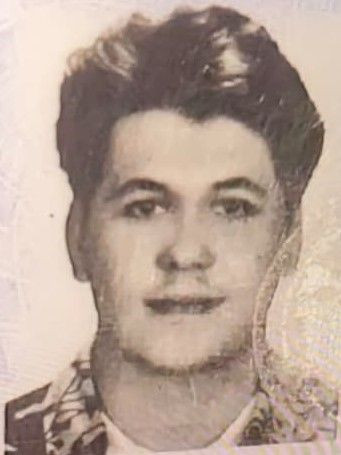 İnternetten Tanıştığı Genç Tarafından Bıçaklanarak Öldürüldü - Sayfa 4