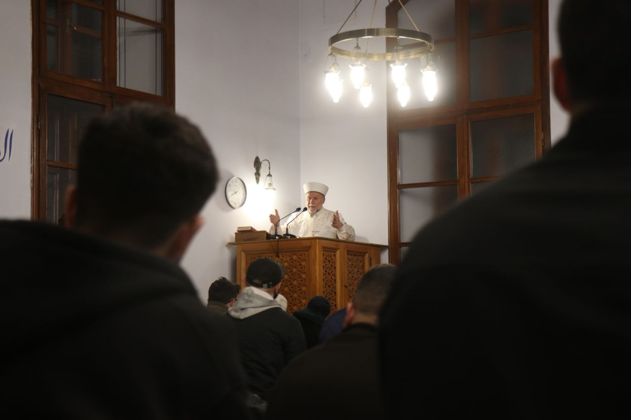 Sakarya’da Ramazan Coşkusu: İlk Teravih Namazı Kılındı - Sayfa 1