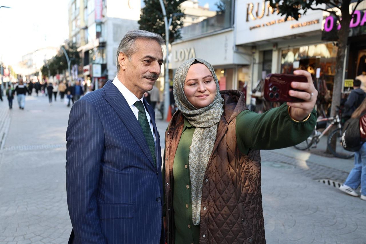 Vatandaşlarla kucaklaştı, talepleri dinledi, Ramazan ayını tebrik etti - Sayfa 3