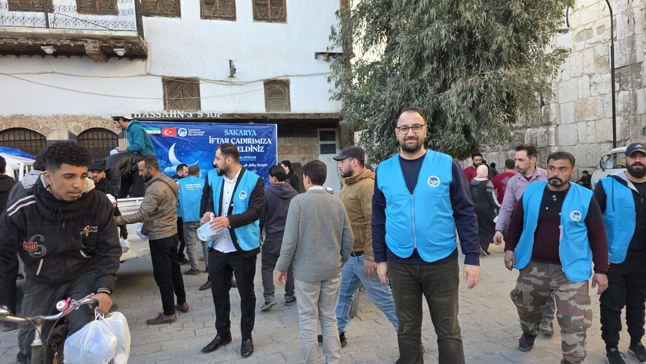 Büyükşehir’in İftar Kazanları Şam’da Kaynıyor - Sayfa 1