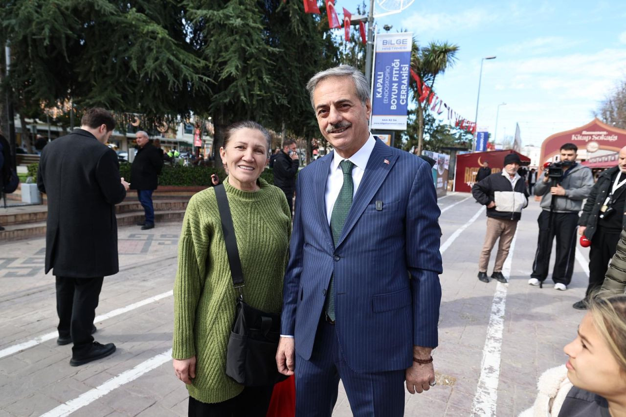 Vatandaşlarla kucaklaştı, talepleri dinledi, Ramazan ayını tebrik etti - Sayfa 2