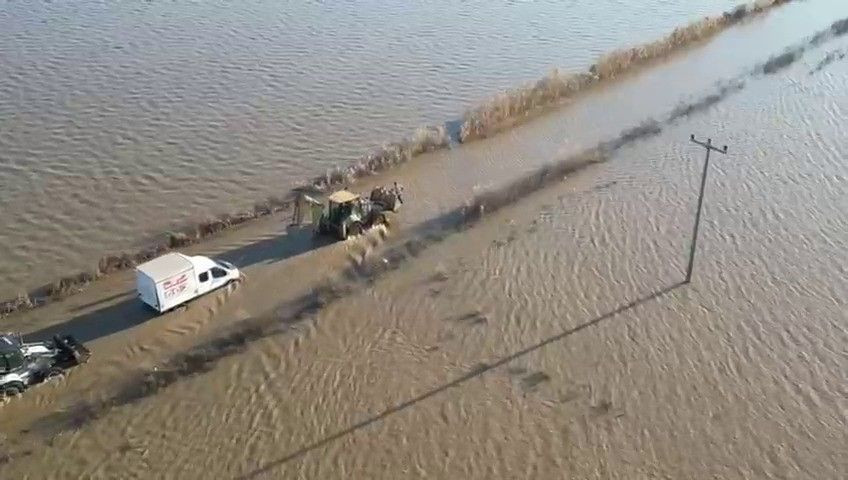 Dere Taştı, Yol Sular Altında Kaldı - Sayfa 3
