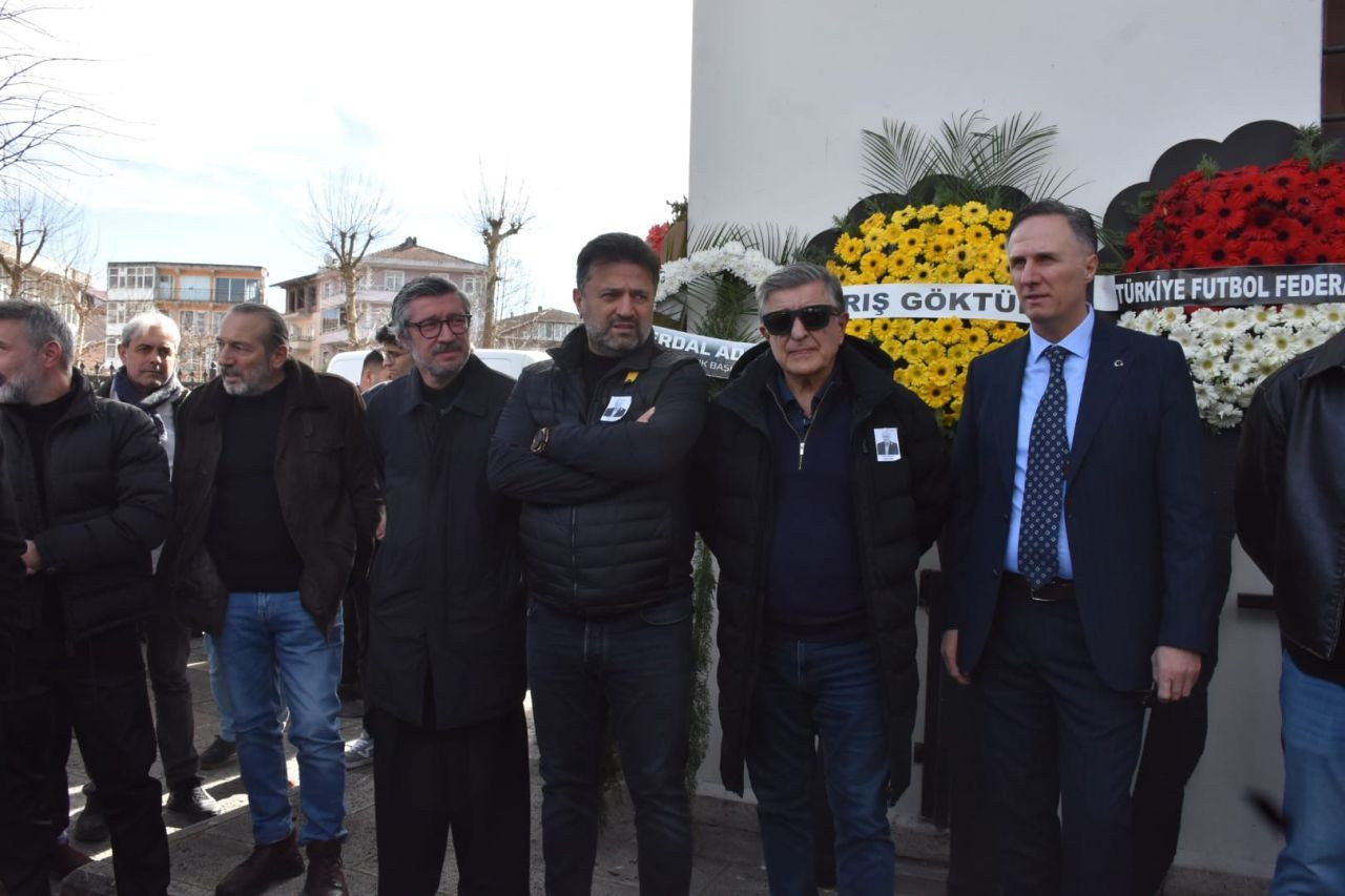 Eski Milli Futbolcunun Babası Sakarya’da Son Yolculuğuna Uğurlandı - Sayfa 4