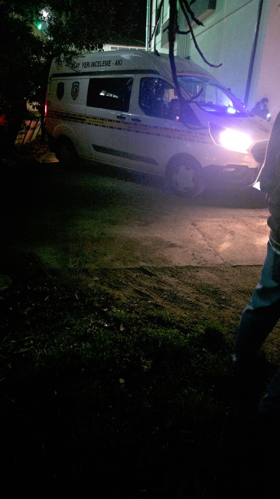 Evinden Çöp Çıkarılan Yaşlı Adam Çatıdan Düşerek Öldü - Sayfa 3