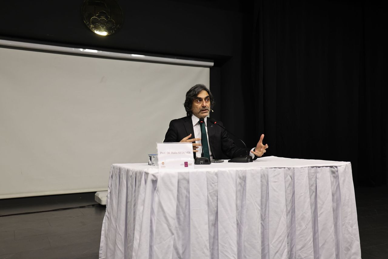 Prof. Dr. Aydemir: “Hak ile ancak kalp mutmain olur” - Sayfa 3