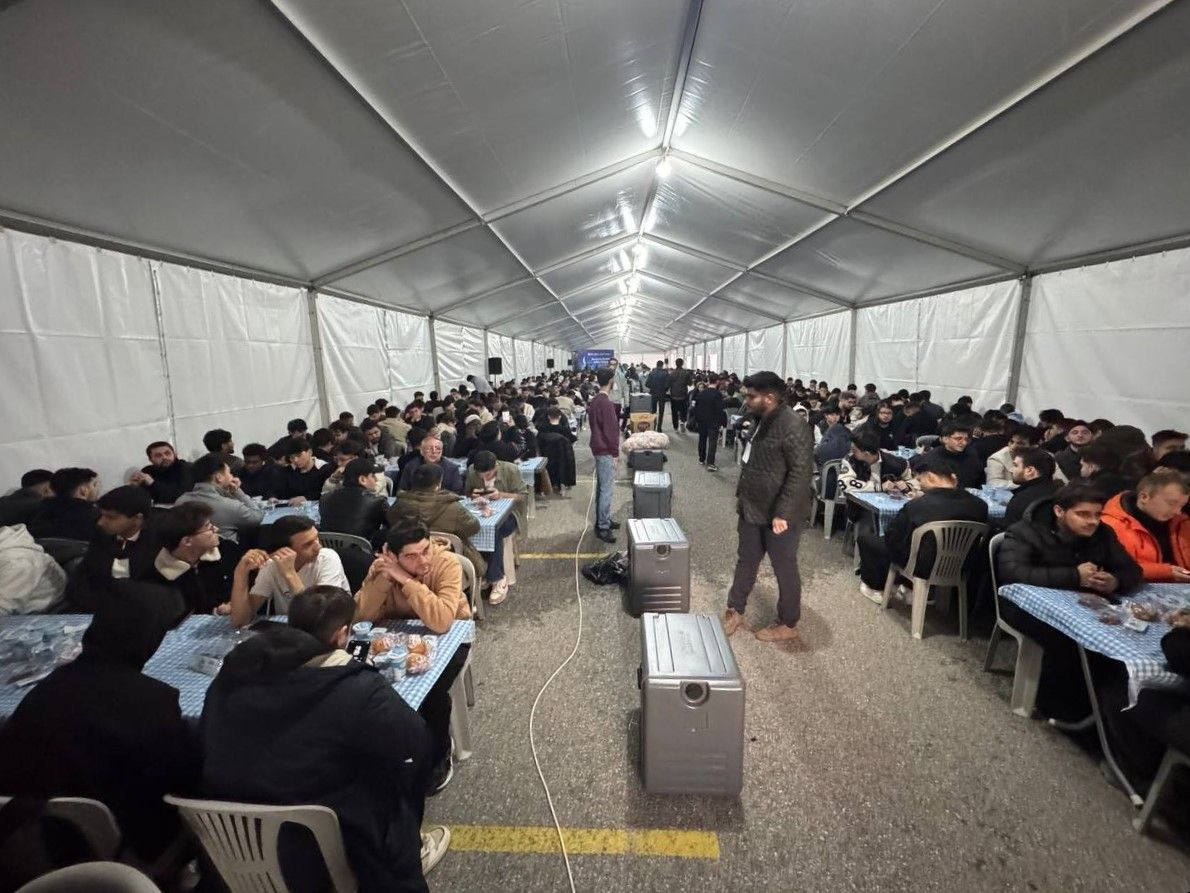 Sakarya’da farklı renk ve coğrafyadan binler aynı sofrada oruç açıyor - Sayfa 3