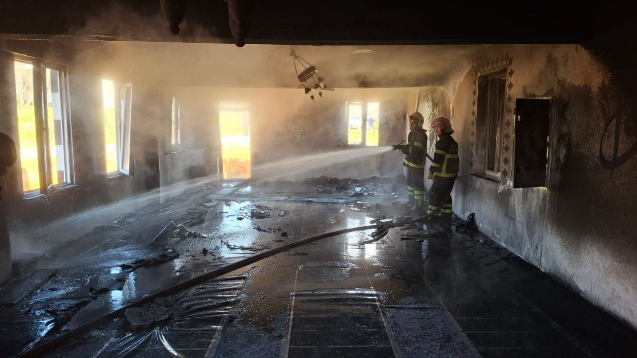 Akyazı’da Yeni Açılan Camide Yangın - Sayfa 2