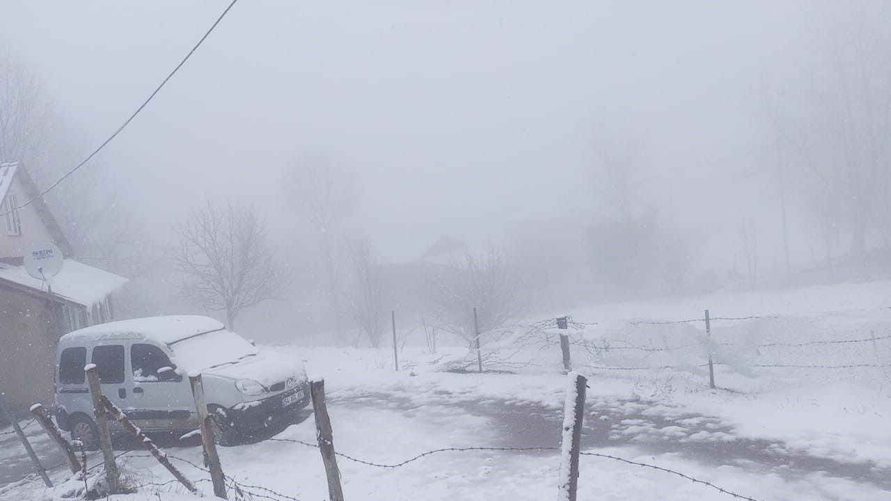 Sakarya’da Merkezde Yağmur, Yükseklerde Kar - Sayfa 3