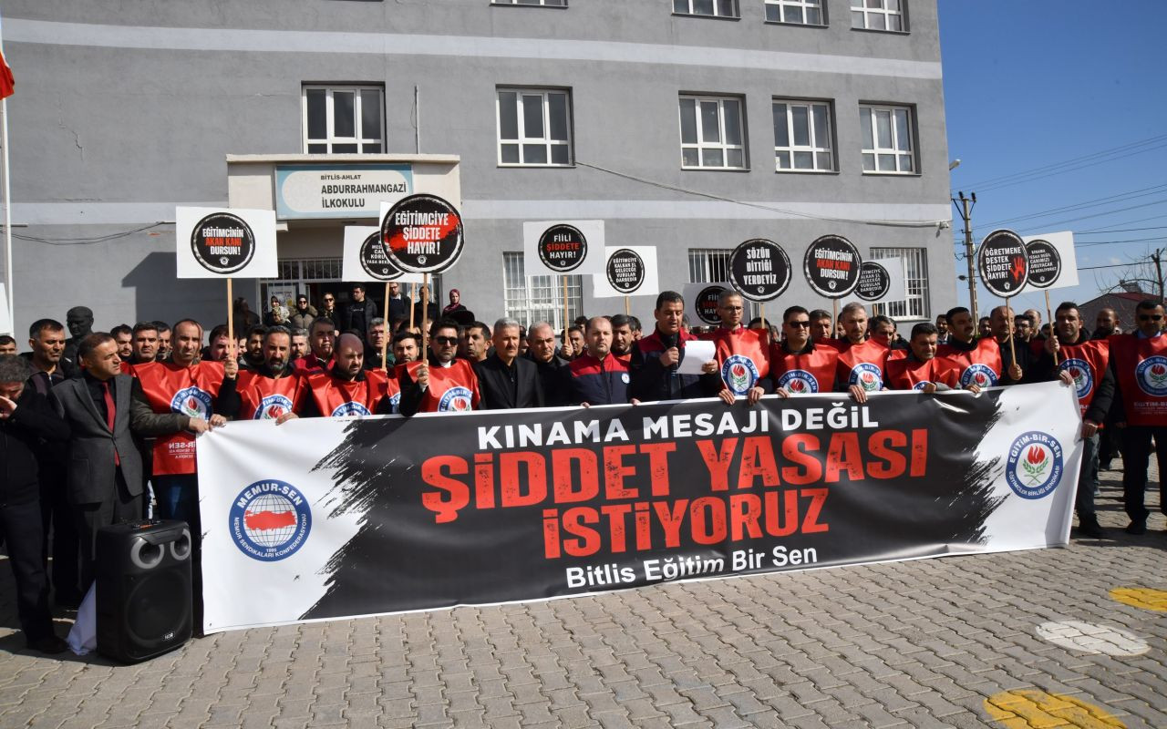 Okul Müdürlerine Yönelik Saldırının Görüntüleri Ortaya Çıktı. - Sayfa 3