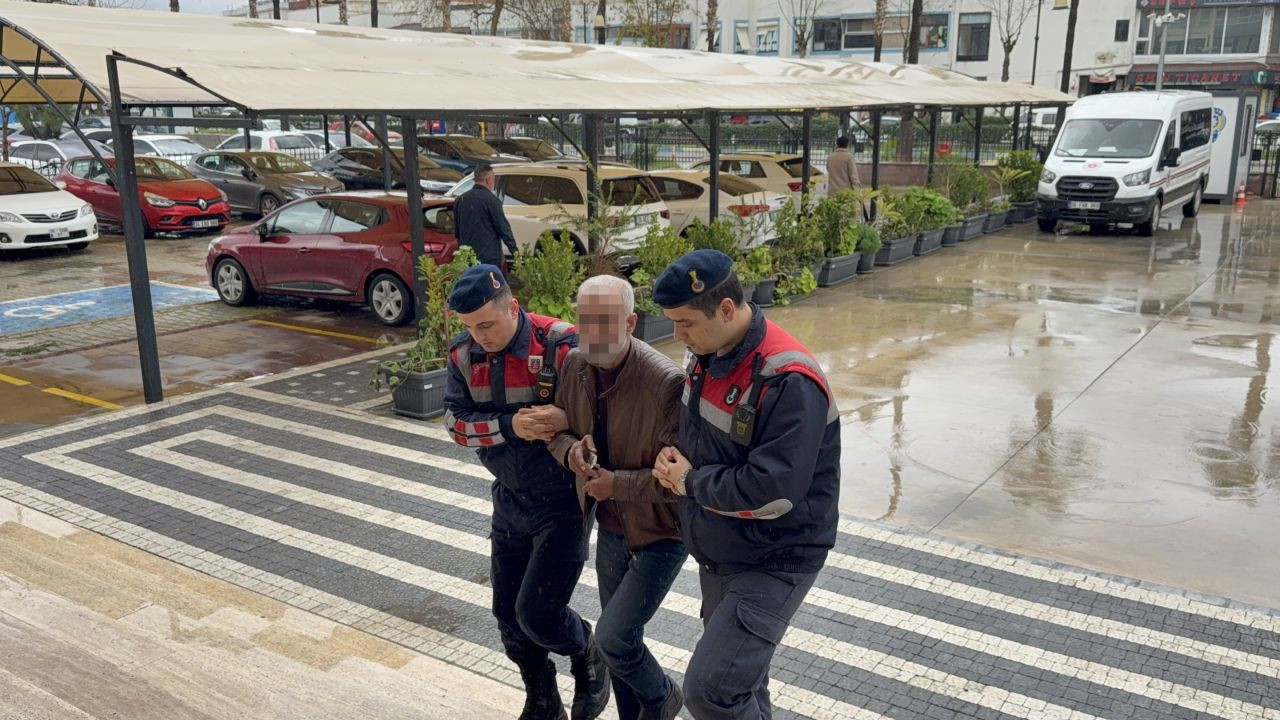 Antalya'da Sır Ölüm: Cansız Bulunan Kadının Eşi ve Oğlu Tutuklandı - Sayfa 1