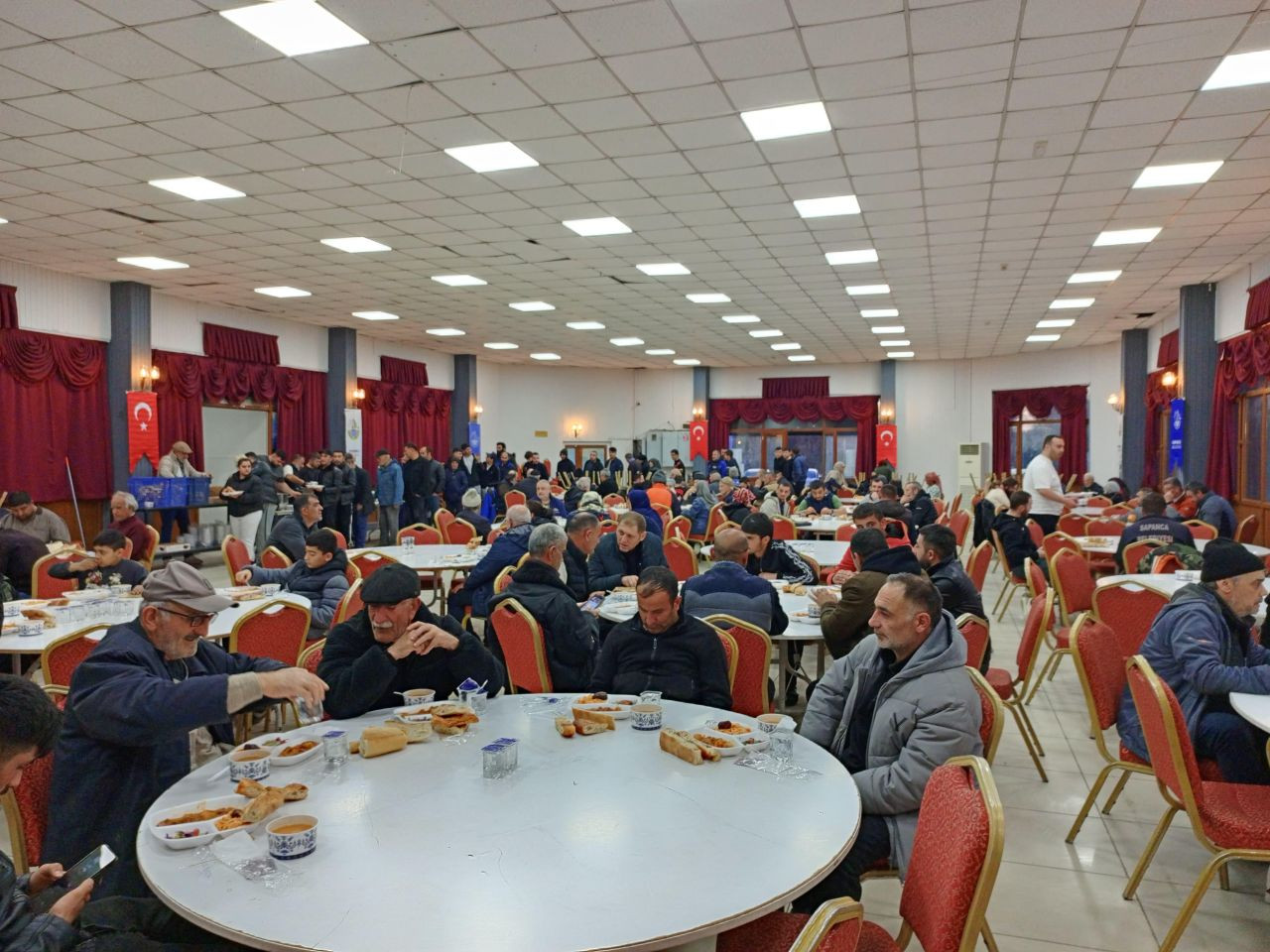 Sapanca’da Ramazan Bereketi Aynı Sofrada Paylaşılıyor - Sayfa 1