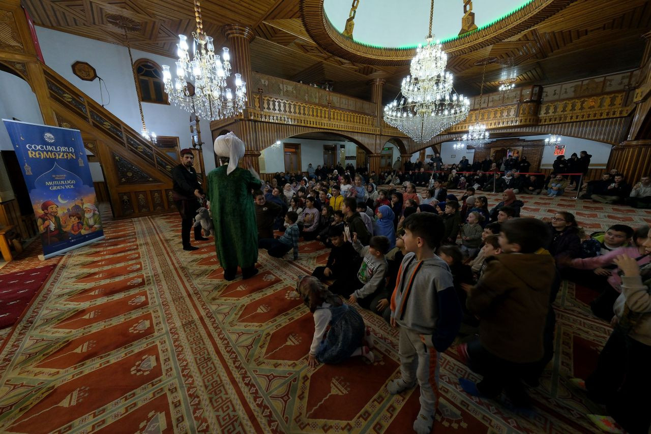 Çocuklarla Ramazan Programı İlk Haftasında 2 Bin 500 Çocuğa Neşe Saçtı - Sayfa 2