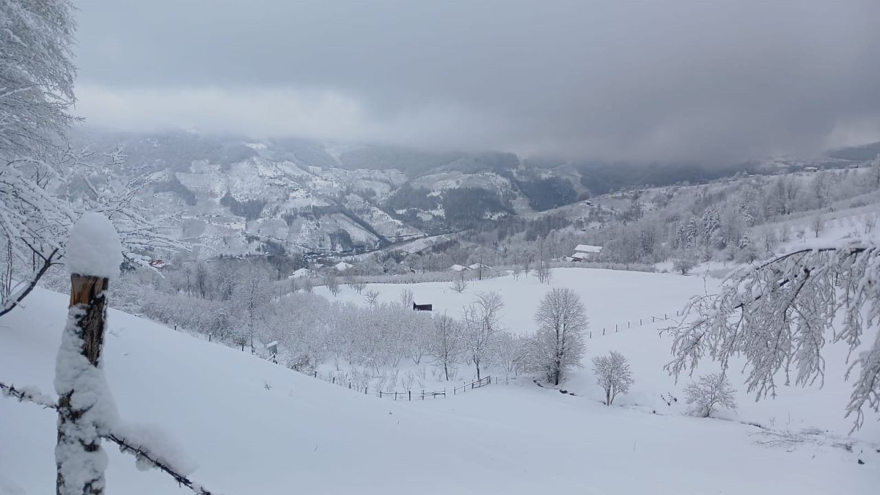 Sakarya’da İki Mevsim Bir Arada: Zirveler Beyaz, Merkez Güneşli - Sayfa 1