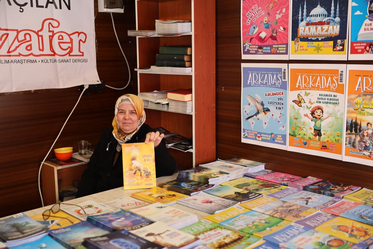 Kitap Sokağı Ramazan Akşamlarında Kitapseverlerin Buluşma Noktası Oldu - Sayfa 3