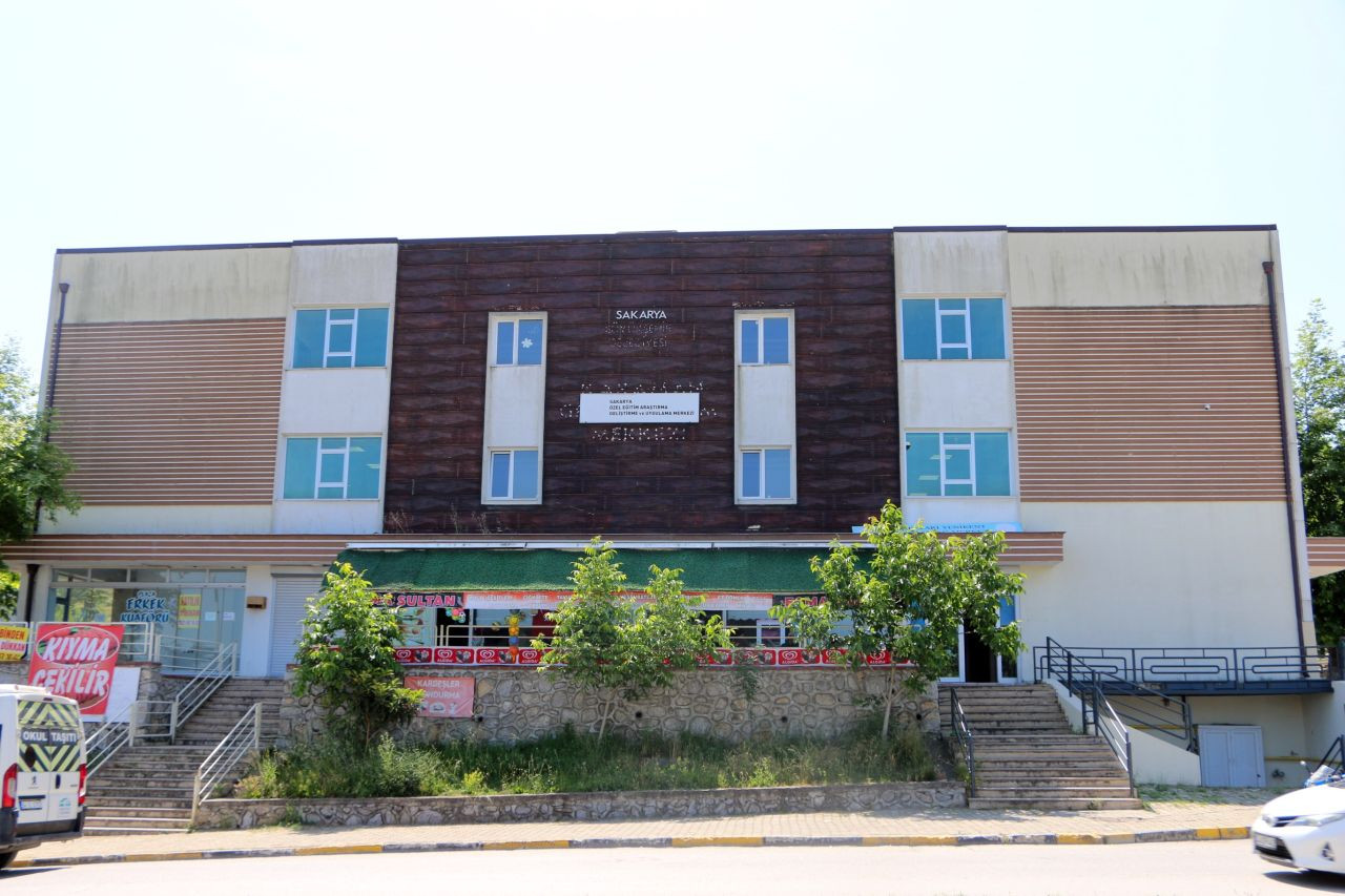 Engelliler ve yaşlılar için ‘sosyal belediyeciliğe’ imza proje - Sayfa 1