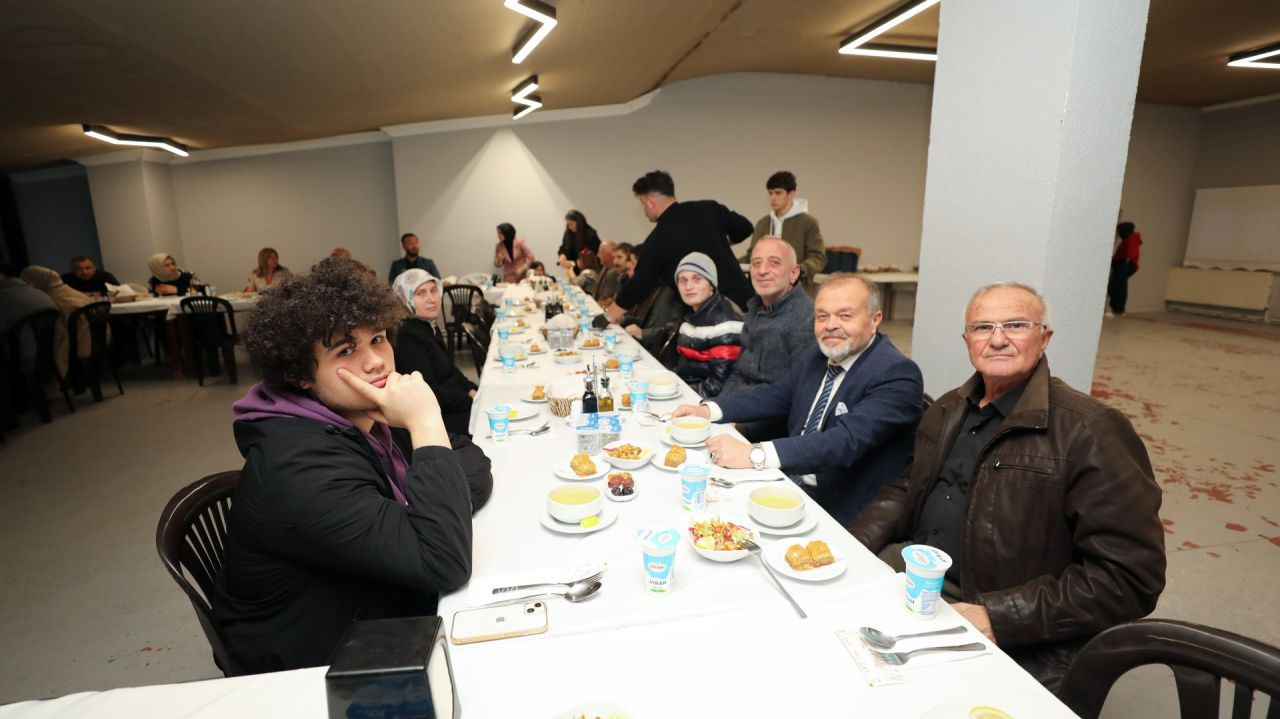 Ferizli Belediyesi Mart Ayı Olağan Meclis Toplantısı Gerçekleştirildi - Sayfa 4