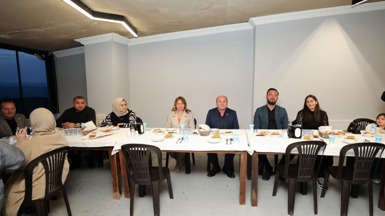 Ferizli Belediyesi Mart Ayı Olağan Meclis Toplantısı Gerçekleştirildi - Sayfa 1