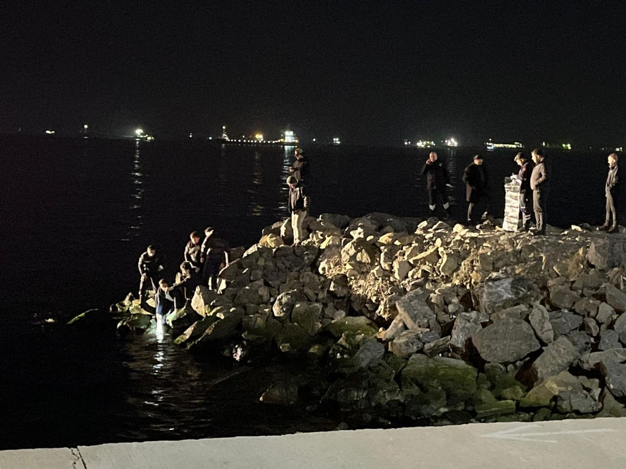 Sahilde Anne ve Kızının Cansız Bedeni Bulundu - Sayfa 2