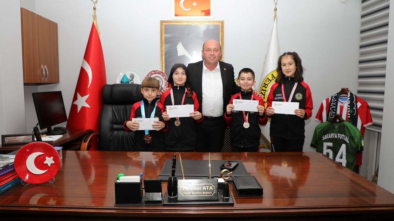 Başkan Mehmet Ata, Başarılı Karatecileri Ağırladı - Sayfa 2