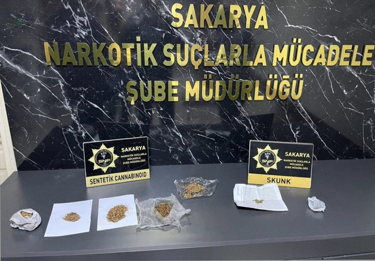 Konum Atarak Uyuşturucu Satan Dijital Torbacılara Suçüstü! - Sayfa 3