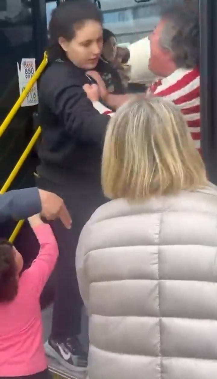 Otobüste Yer Kavgası: Şoförün Kolunu Isırdılar - Sayfa 3