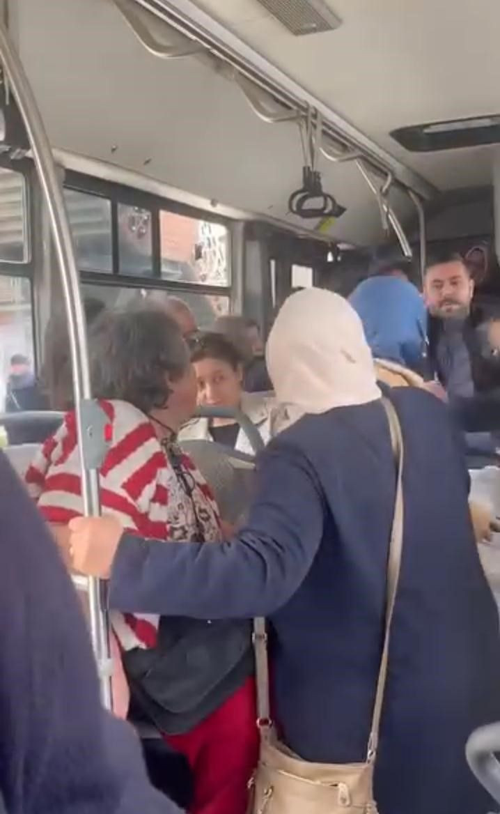 Otobüste Yer Kavgası: Şoförün Kolunu Isırdılar - Sayfa 2