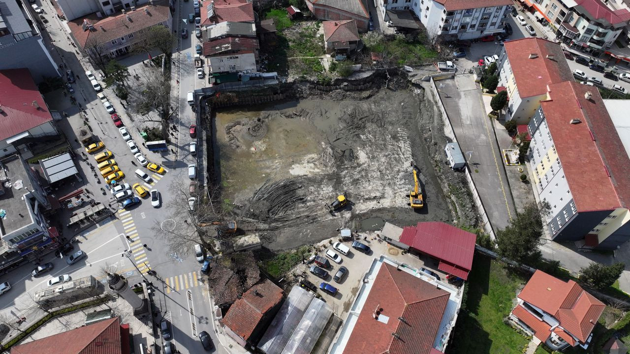 Meydan’da Çalışmalar Başladı - Sayfa 2