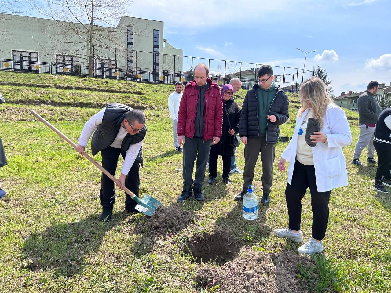 Doğaya Dokunan Eller, Farkındalıkla Büyüyen Nesiller - Sayfa 1