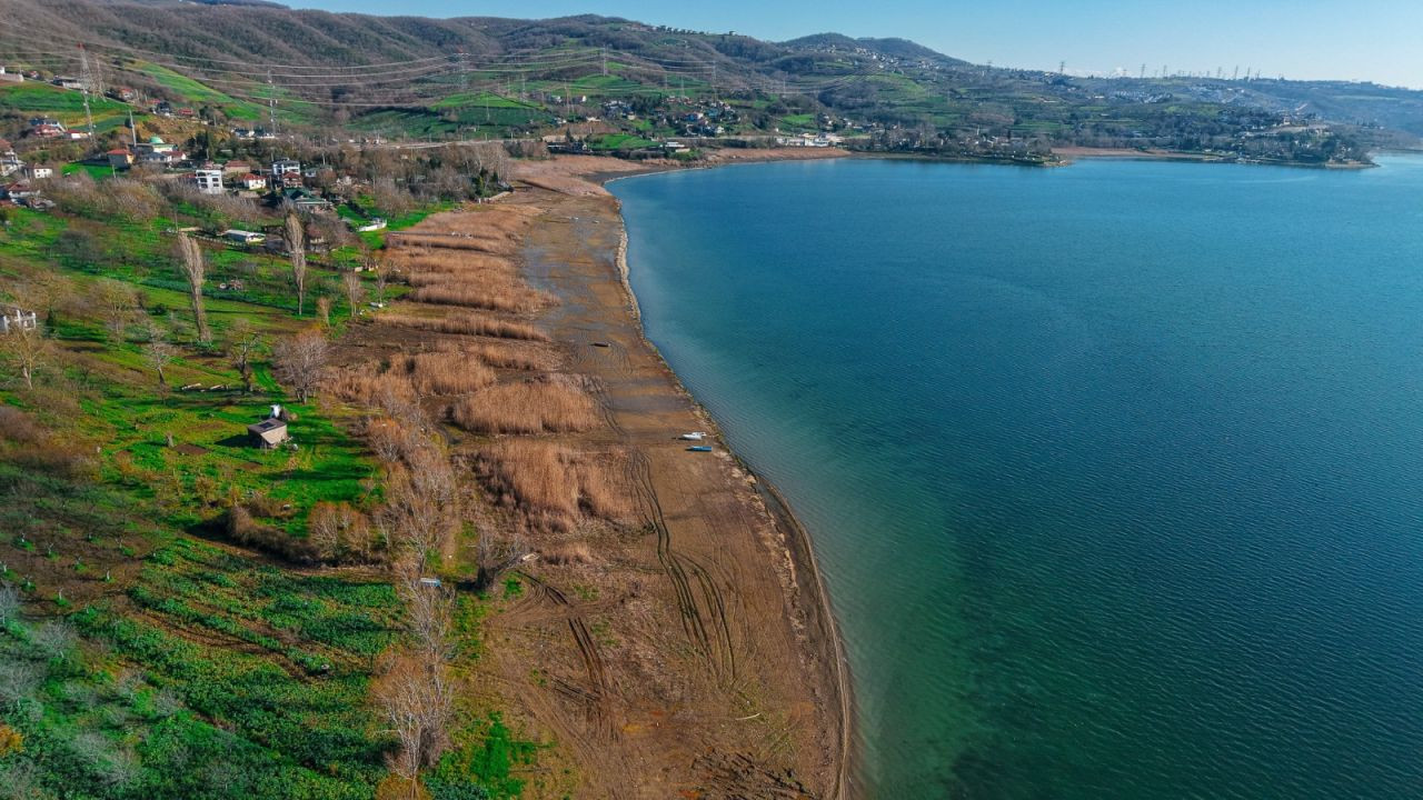 Sapanca Gölü’nde kaçak iskele temizliğinde ikinci etap başladı - Sayfa 1
