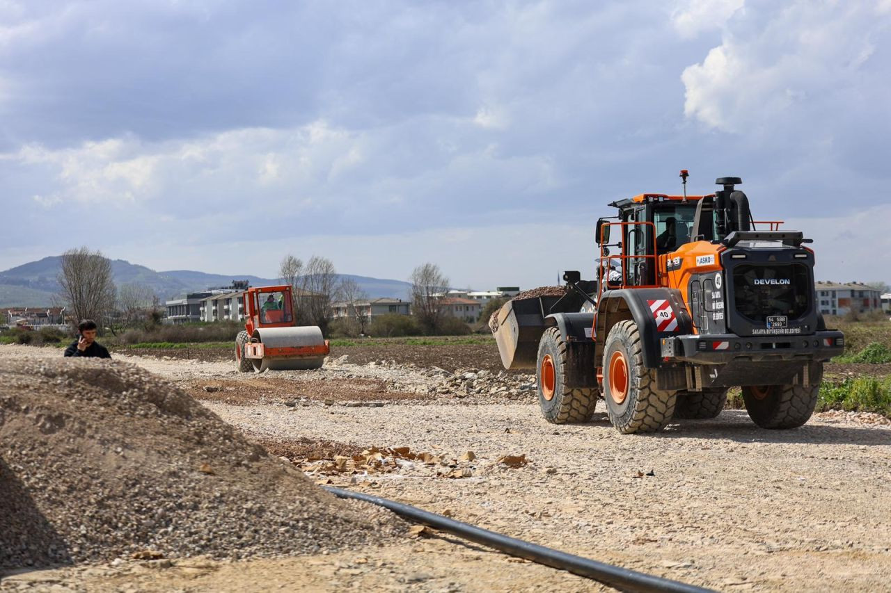 Başkan Alemdar, Yazlık Kavşağı’na Alternatif Olacak Yol Sahasında - Sayfa 3