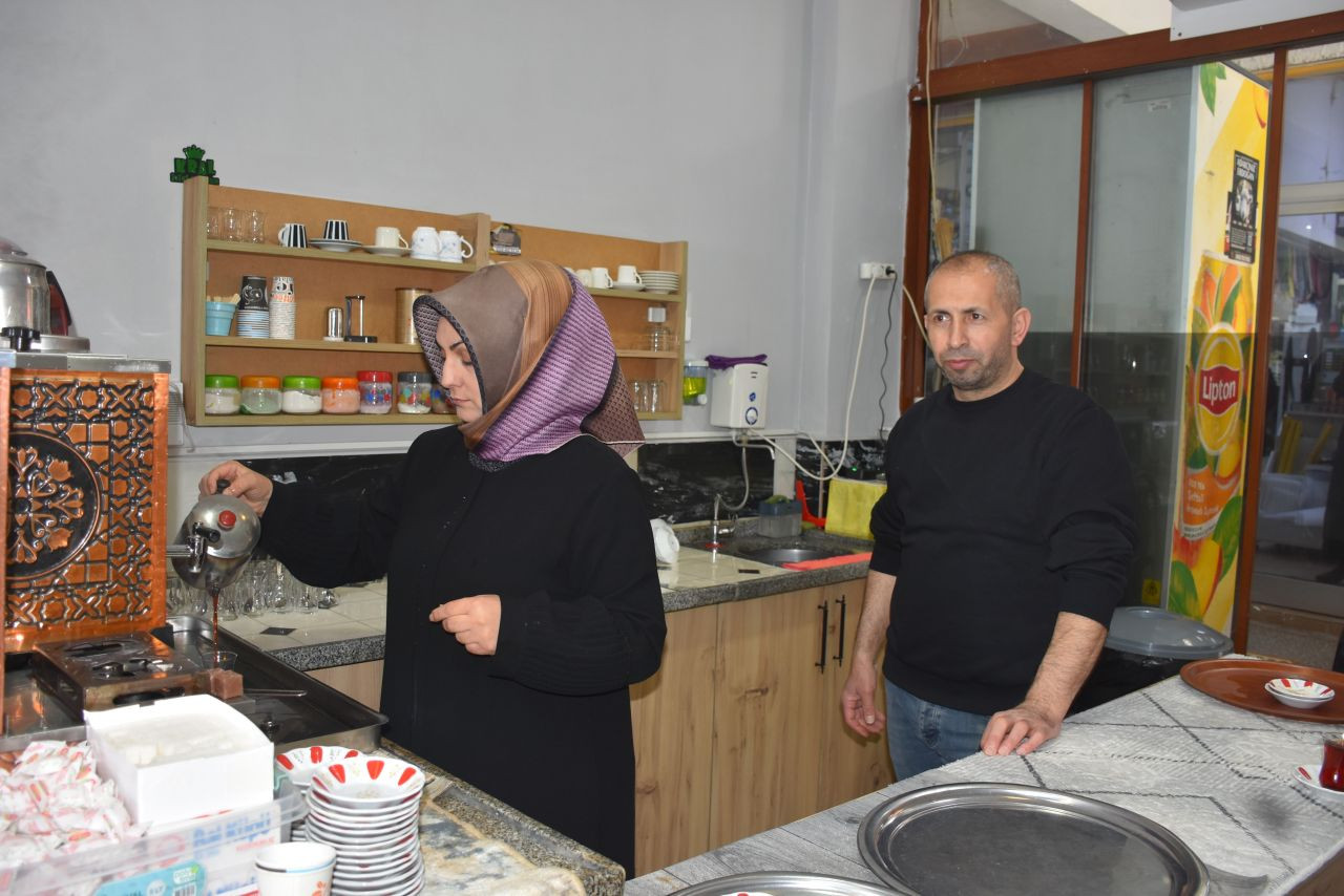 Sakarya’da 15 Yıllık Ortak Emek: Çay Ocağında Aile Mesaisi - Sayfa 1