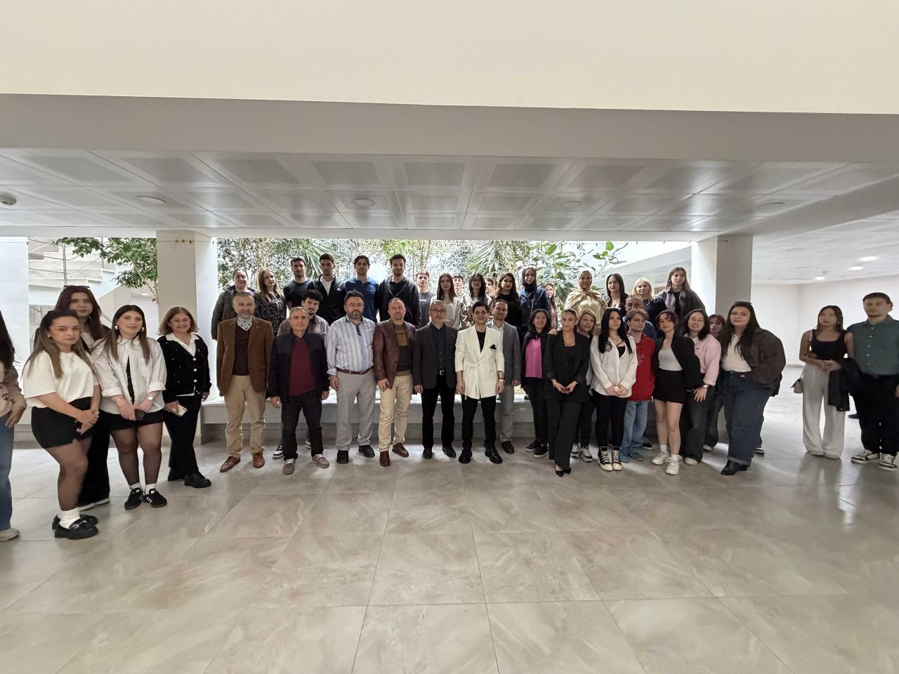 ‘Kent Düşleri’ Sergisi Sanatseverlerle Buluştu - Sayfa 1