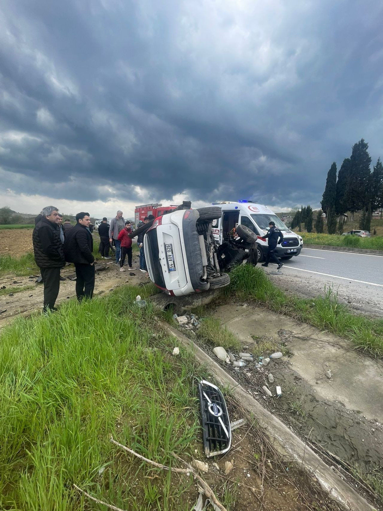 Otomobil Kanala Devrildi: Bir Yaralı - Sayfa 2