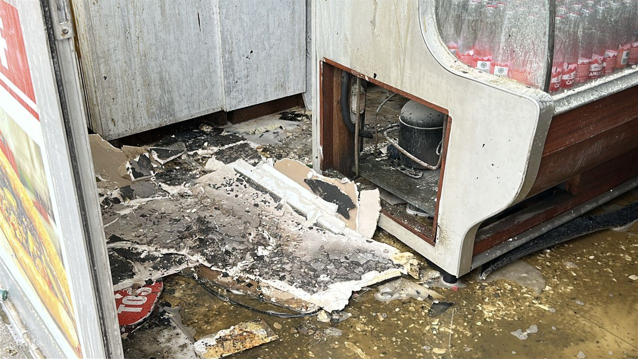 Sakarya’da Fast-Food Dükkanında Yangın Paniği - Sayfa 1