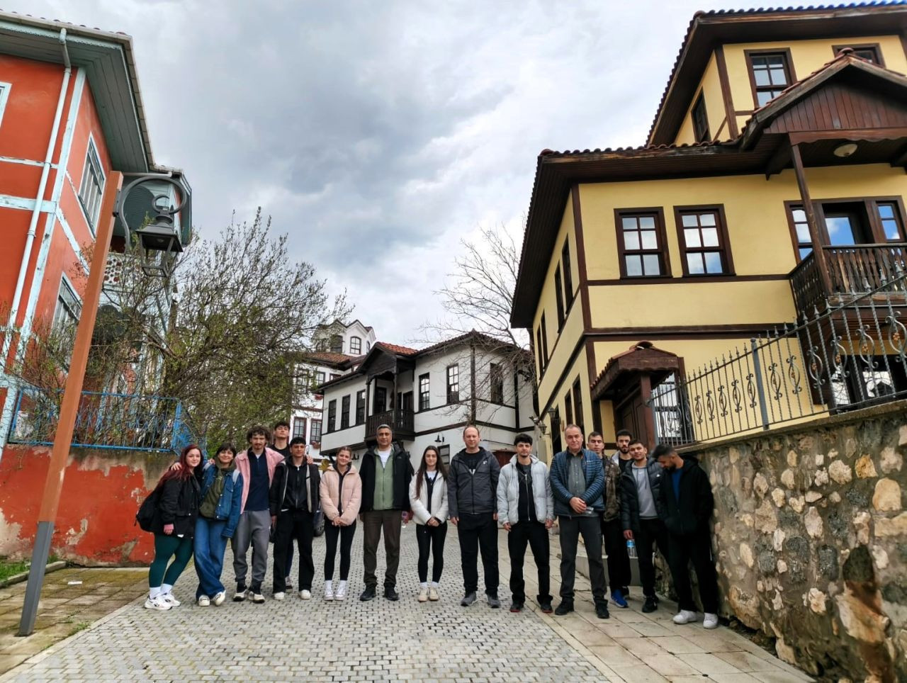 SUBÜ Öğrencileri Dersleri İçin Taraklı’daydılar - Sayfa 3