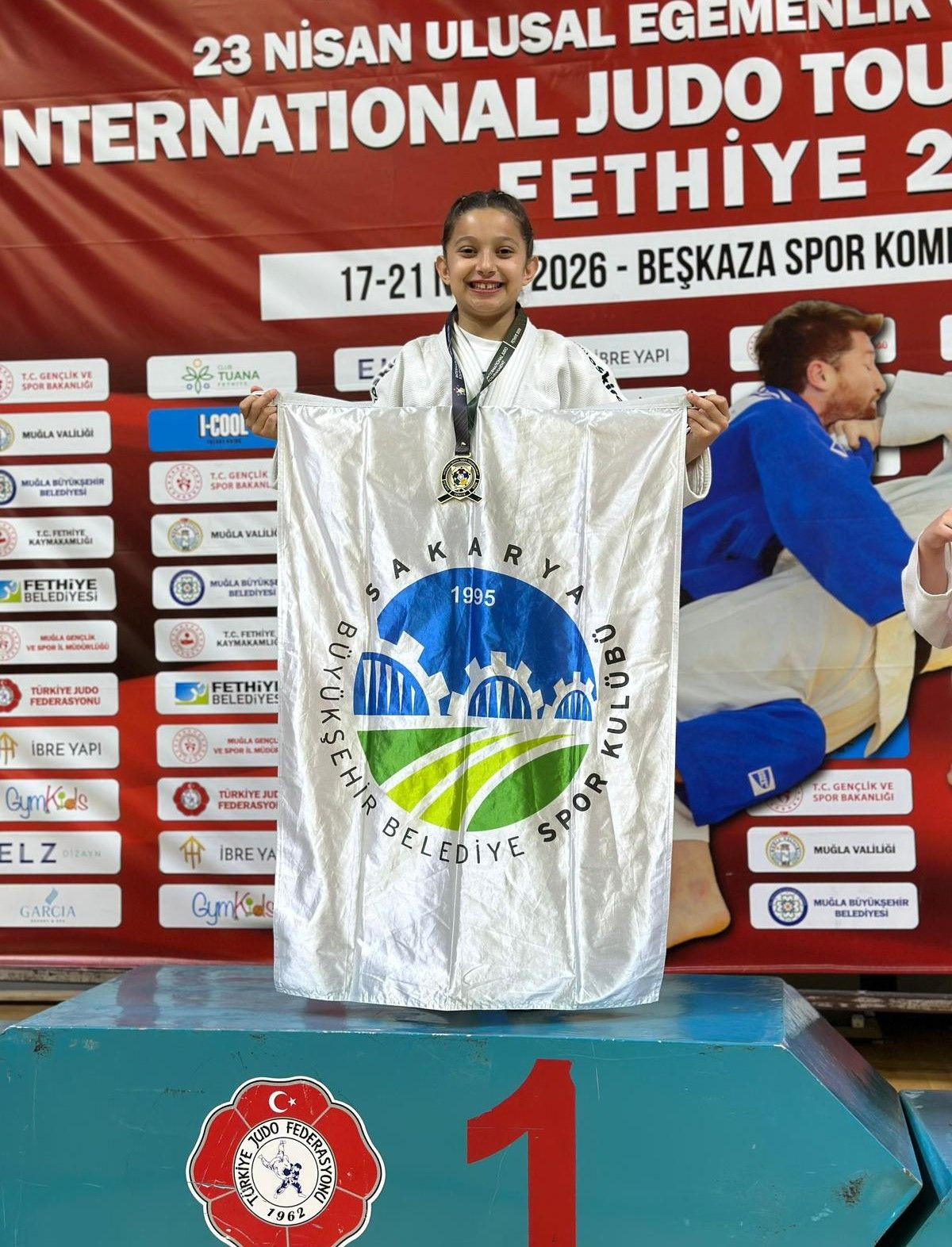 Büyükşehir'in Başarısı; Kano, Karate, Bisiklet Ve Judo Da Madalyalar - Sayfa 3